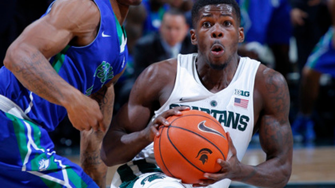 No. 13 Michigan St holds off FGCU 78-77 in disputed finish